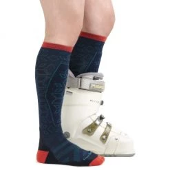 Darn Tough Socks Traverse OTC Lightweight With Cushion + Padded Shin